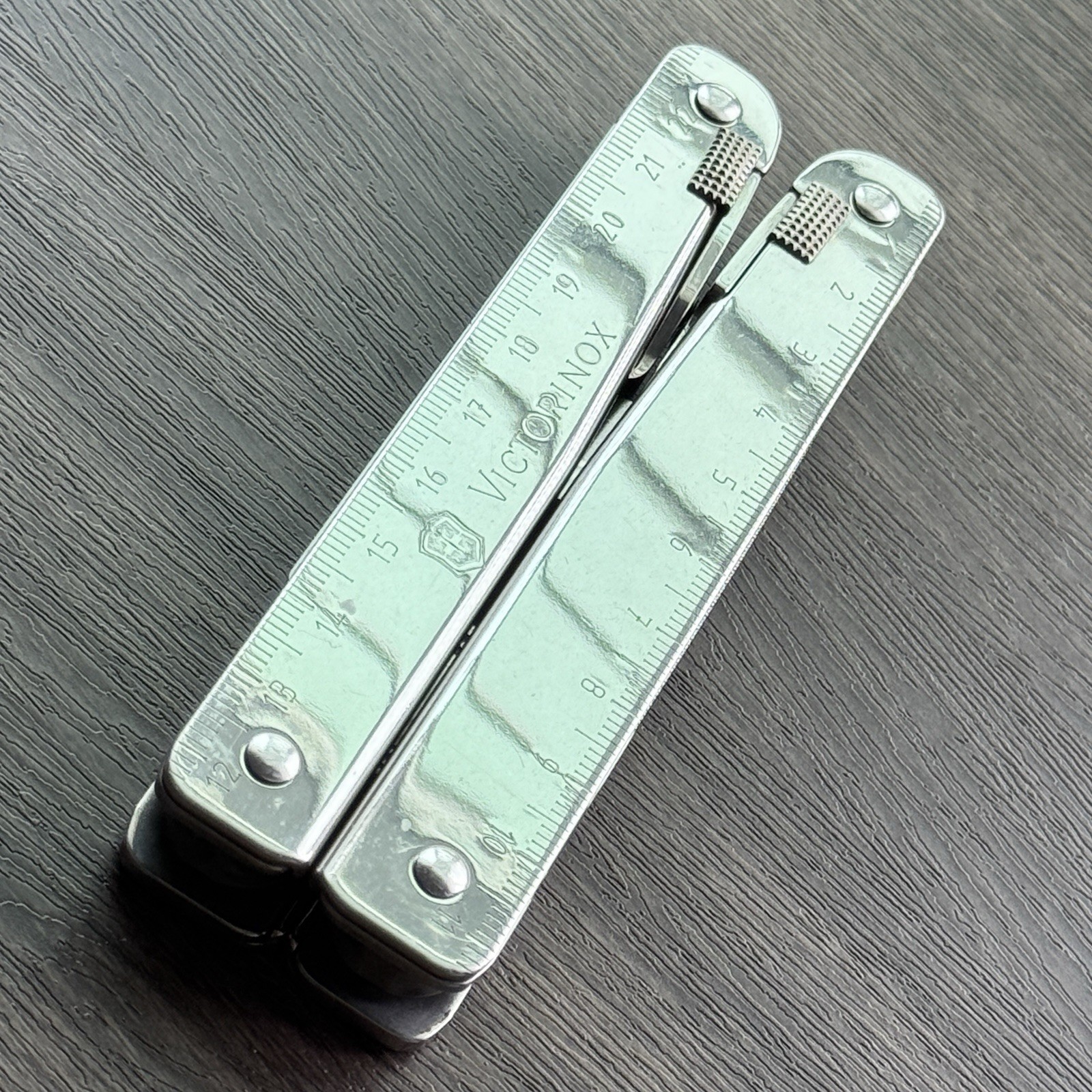 Ultra Rare 1997 First Production Run Victorinox Swisstool Swiss Army Multitool