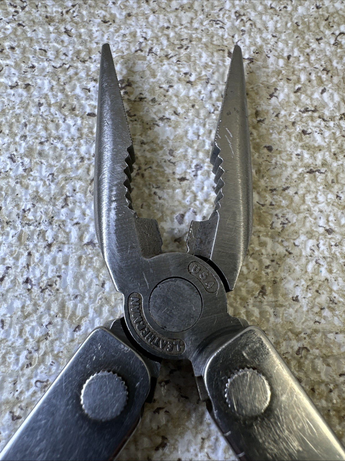 VTG Original Leatherman Multi Tool W/Original Leatherman Sheath “0696” Read Desc