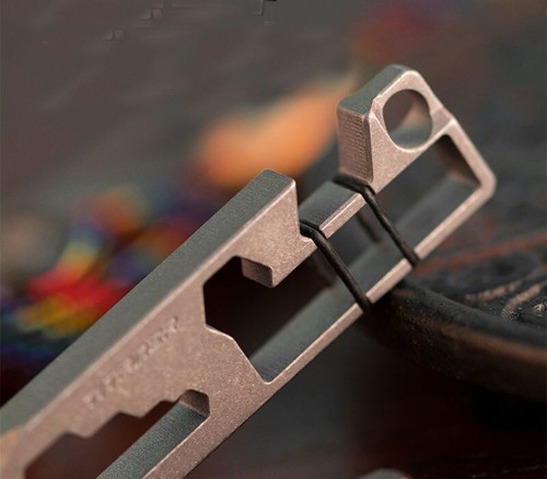 TITANER TC4 Titanium Alloy Keychain Tactical Pry Bar Opener Crowbar Outdoor EDC