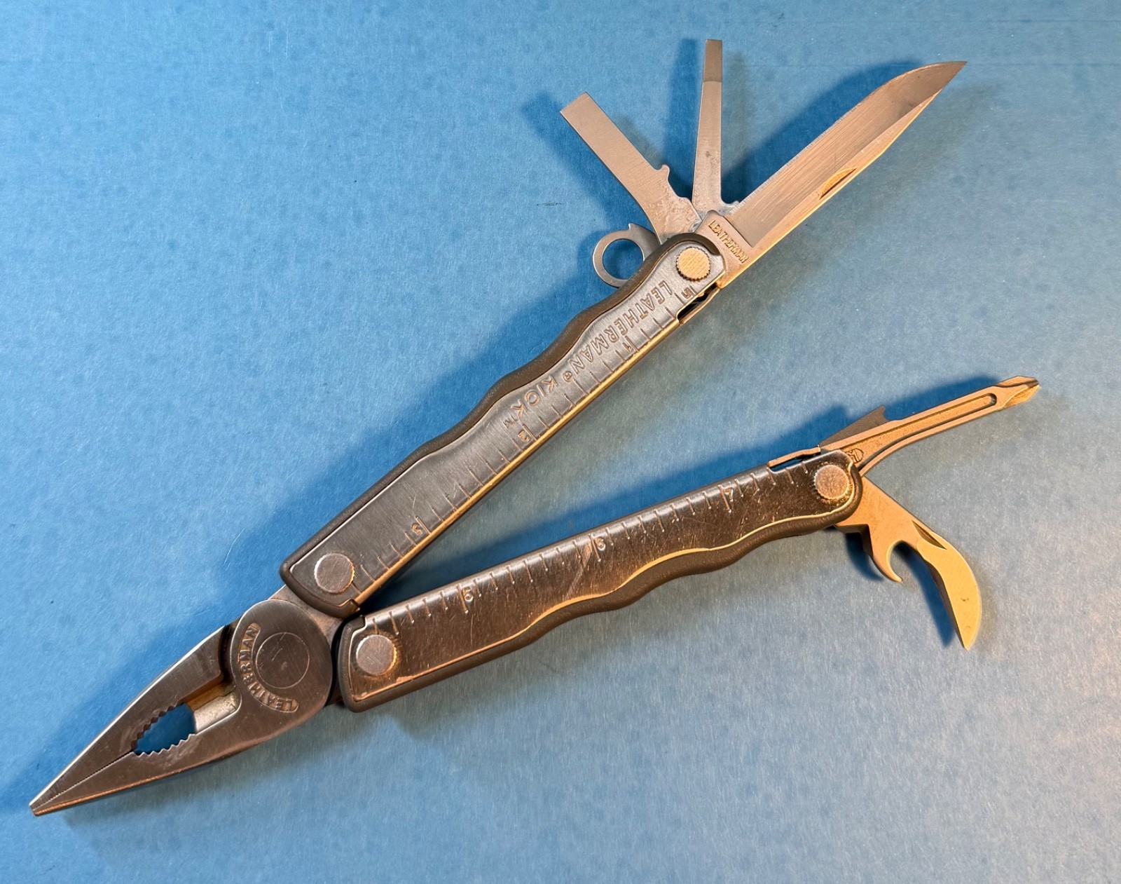 Classic Leatherman Kick Multi-Tool Knife Excellent Condition with Leather Sheath