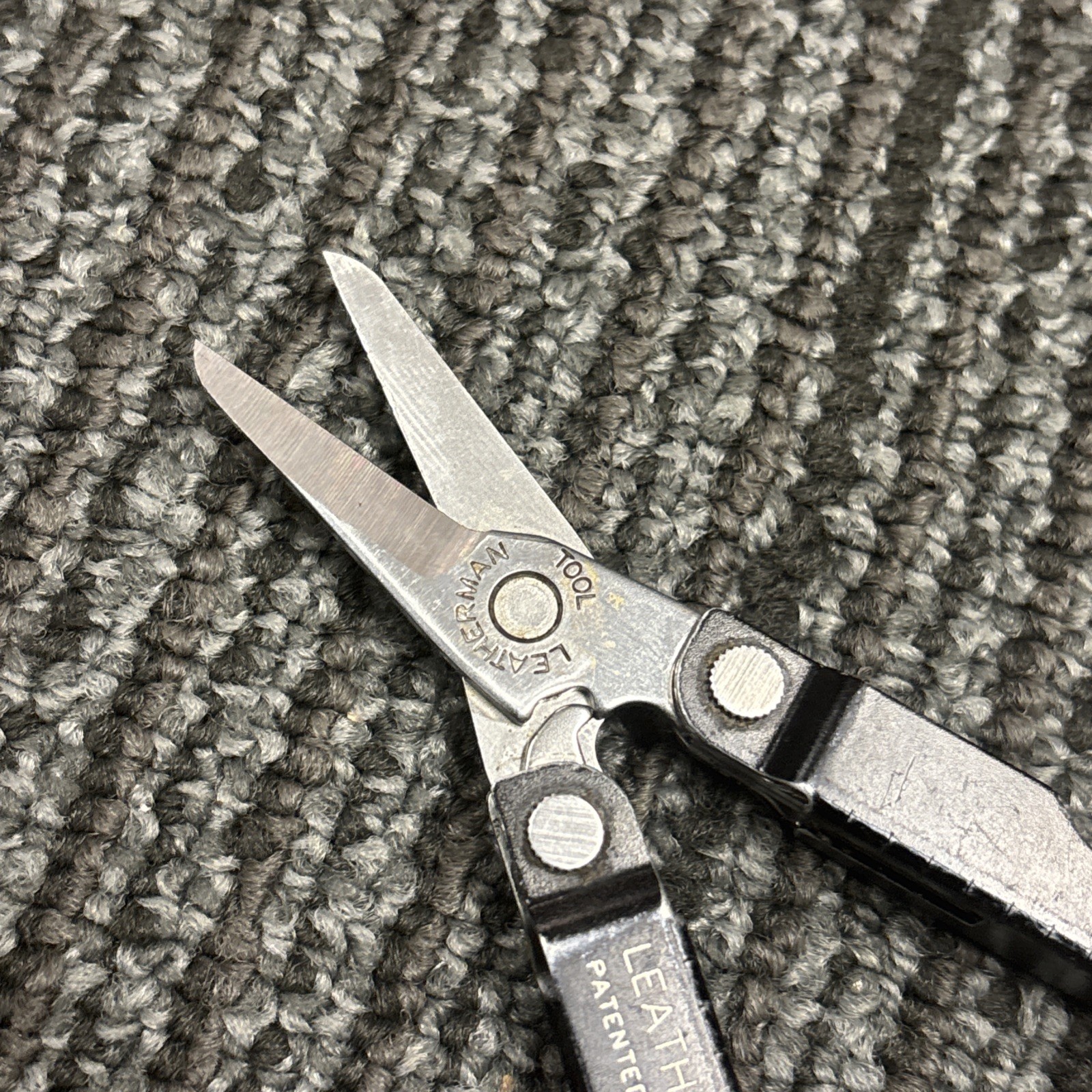 Leatherman Micra Multi-Tool, Knife, Scissors, Black