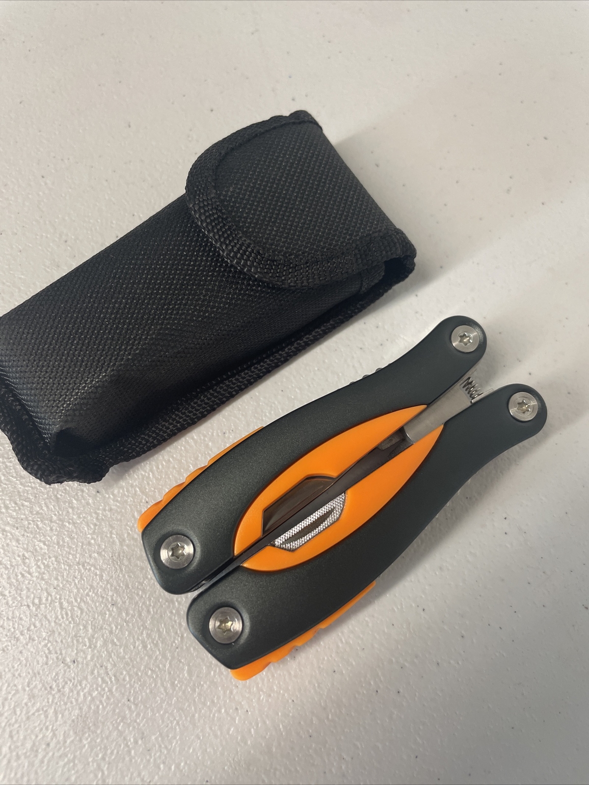 Wuliffs Multitool Pliers Pocket 9 Tool Fishing Camping Hike Outdoor Multi Knife