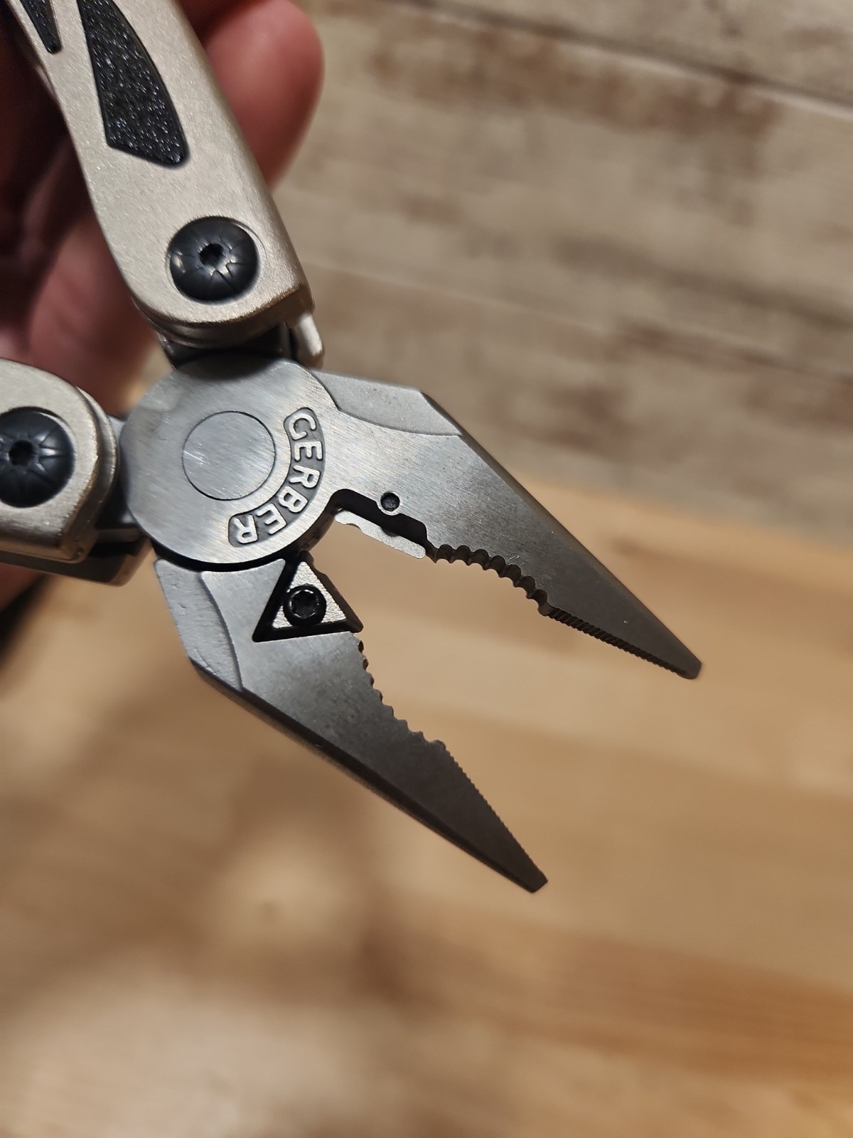 Gerber MP700 Urban Legend Multi-plier