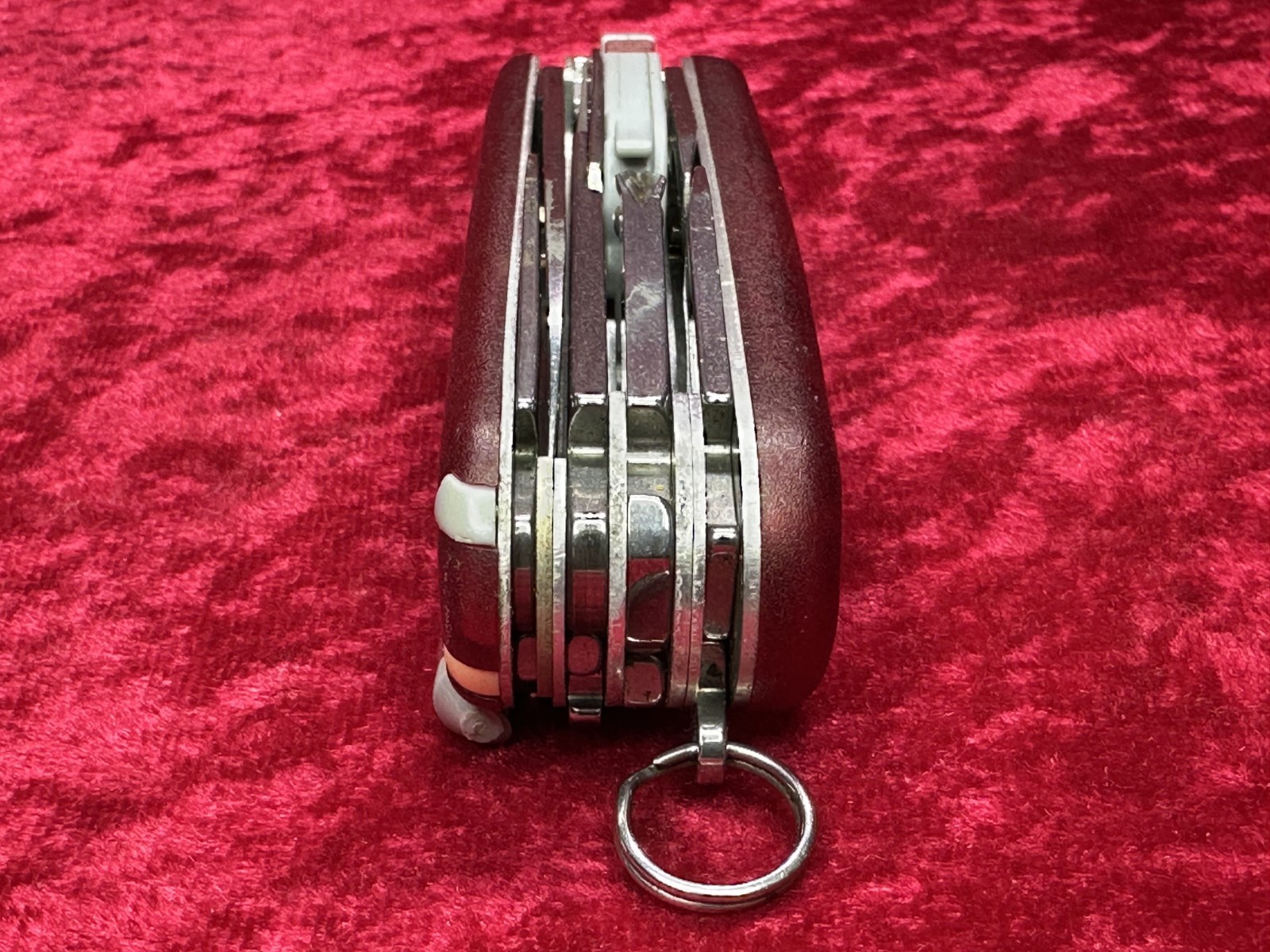 Victorinox Voyager Lite Ruby Red Transparent Swiss Army Knife 91mm 17 Tool (693)