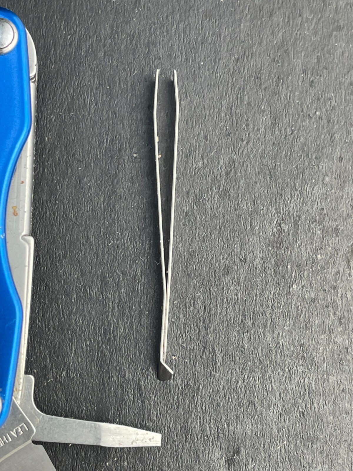 Leatherman Squirt S4 Stainless Steel Multitool Keychain – Blue