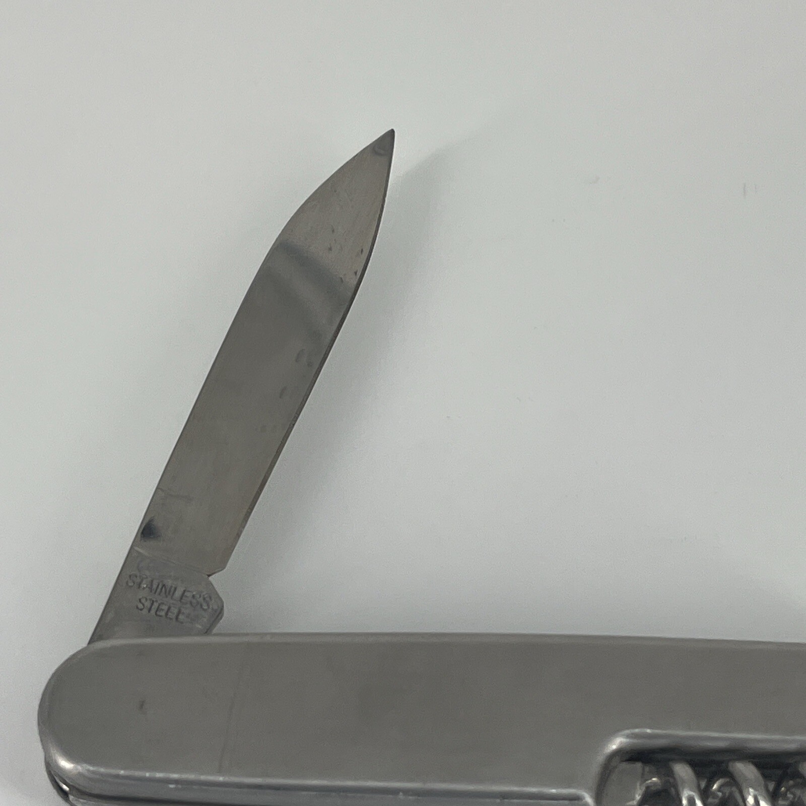 National Geographic Adventure Folding Knife Multi-Tool Bottle Opener Corkscrew