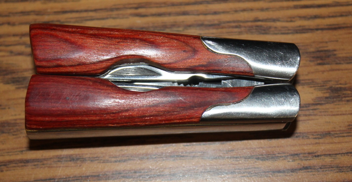 Sheffield 9 In 1 Wood Grain Handle Multi Tool Knife 9 In 1 Made By Sheffield