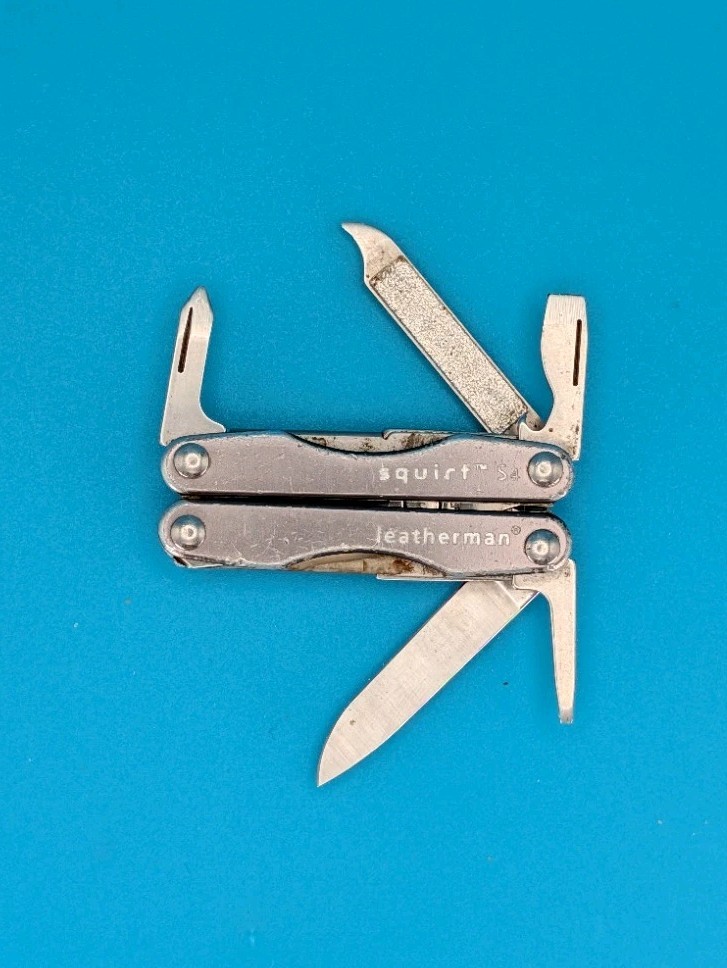 Leatherman Squirt S4 Multi-Tool, Key Ring, Retired, GRAY!