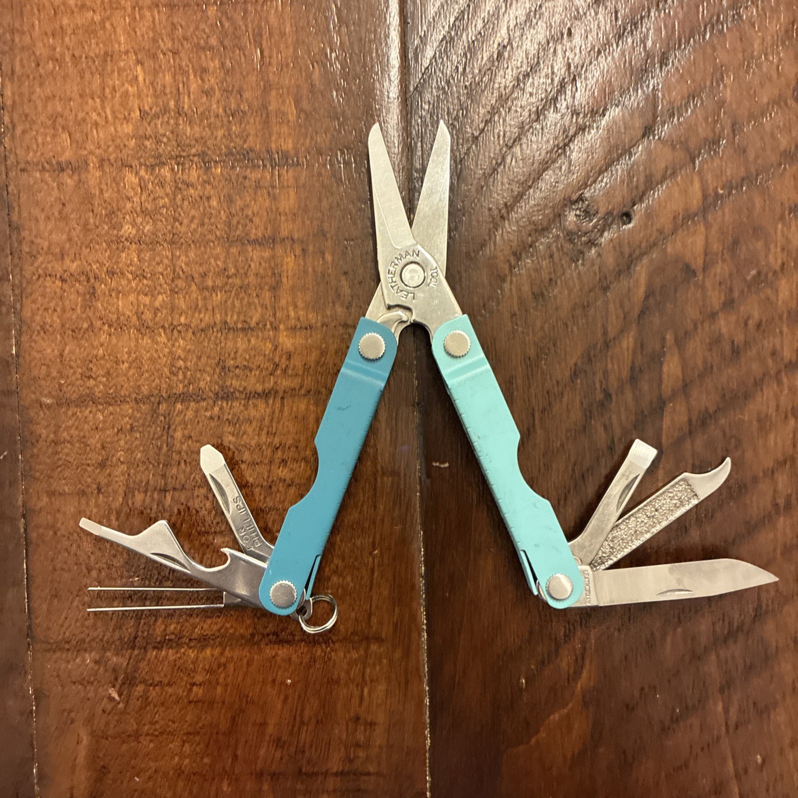 Leatherman Micra Parakeet 10 in 1 Multitool Anodized Aluminum – 06/25