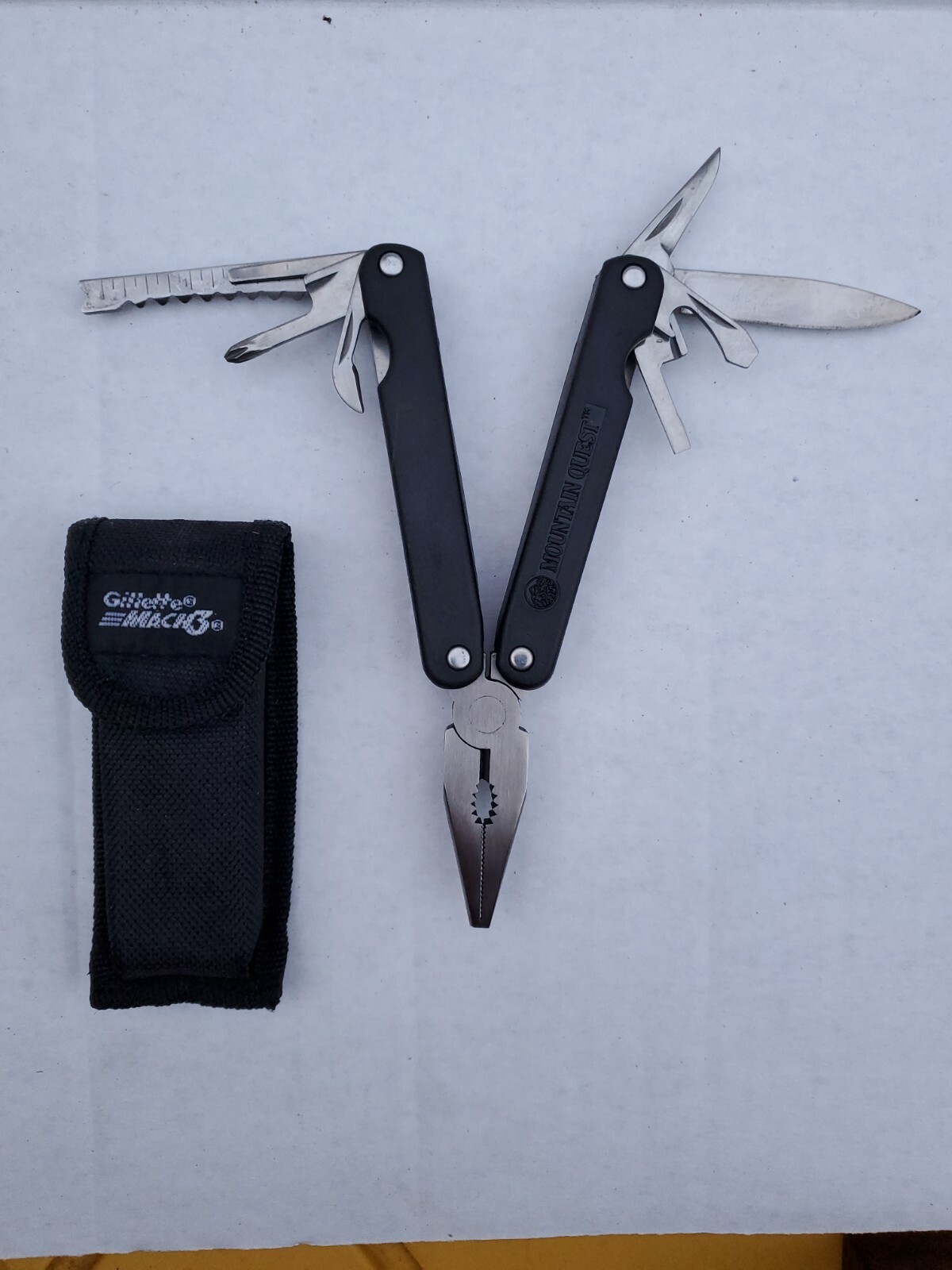 Multi Tool Mountain Quest Stainless Steel Utility Tool with case