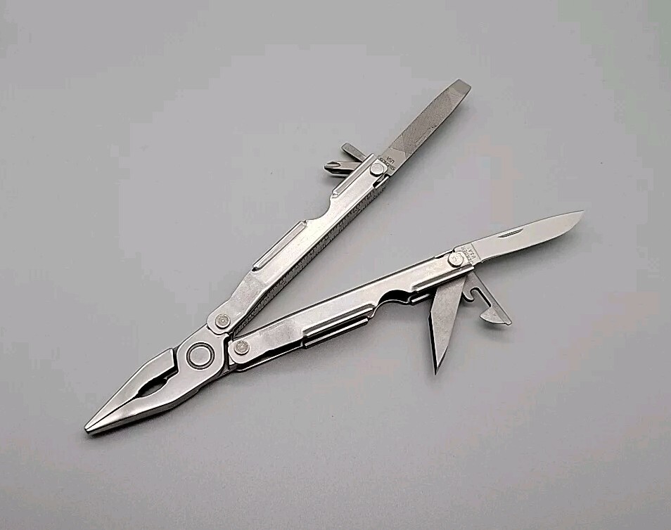 Gerber USA Military Provisional Multi Tool – Early 1990’s – Silver