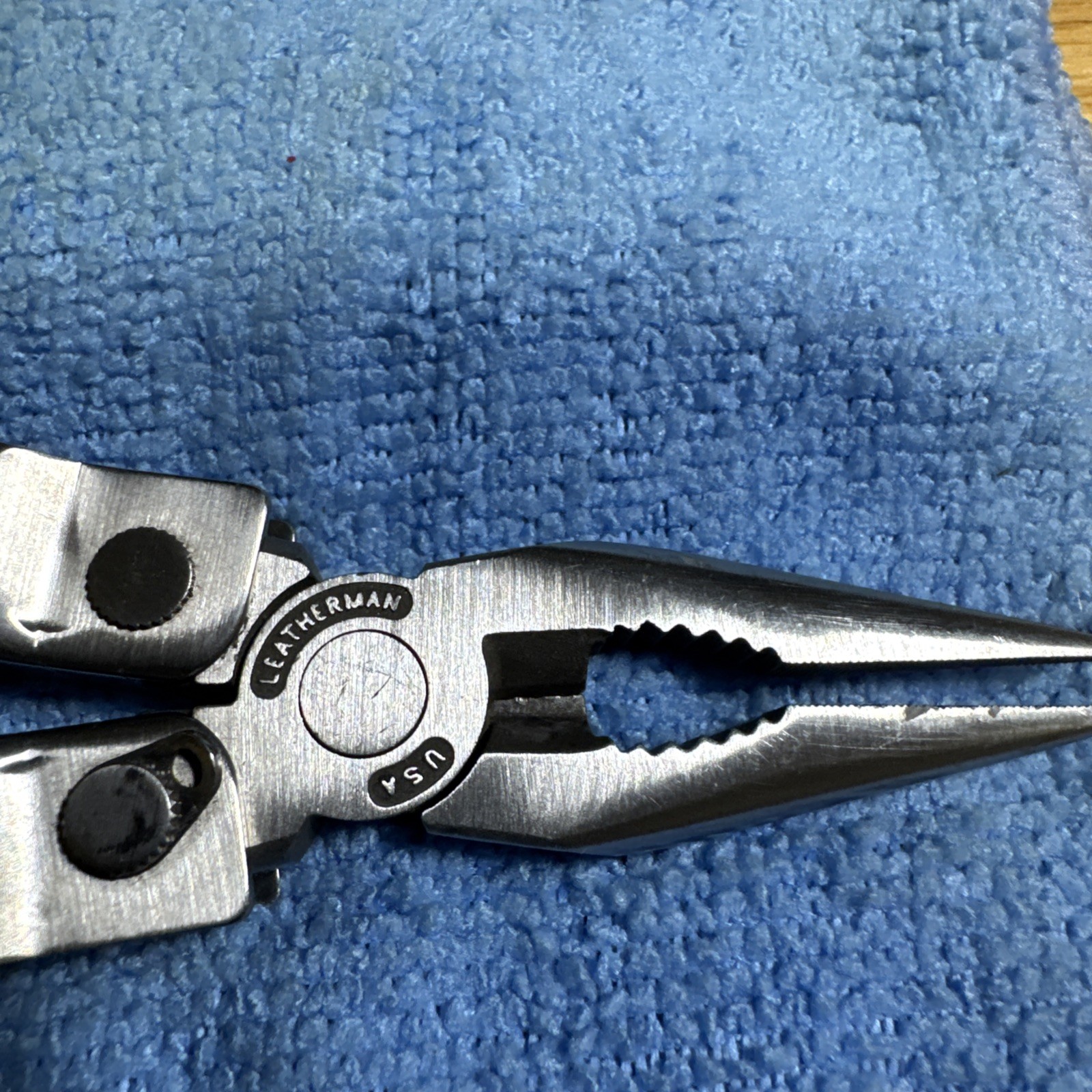 Vintage Leatherman Multi Tool w/ leather Sheath Pouch TM 1325473 Portland OR