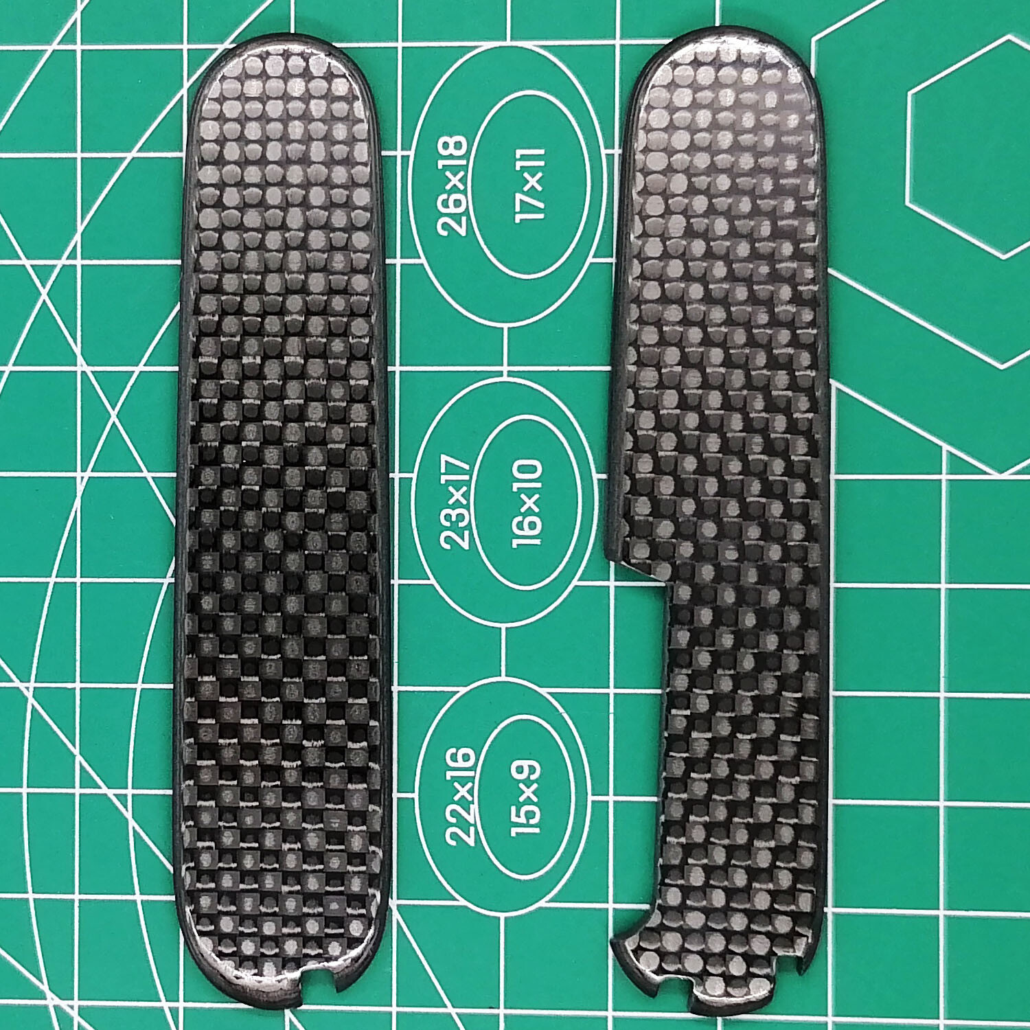 2PCS Carbon Fiber Handle Scales for 91mm Victorinox Swiss Army New