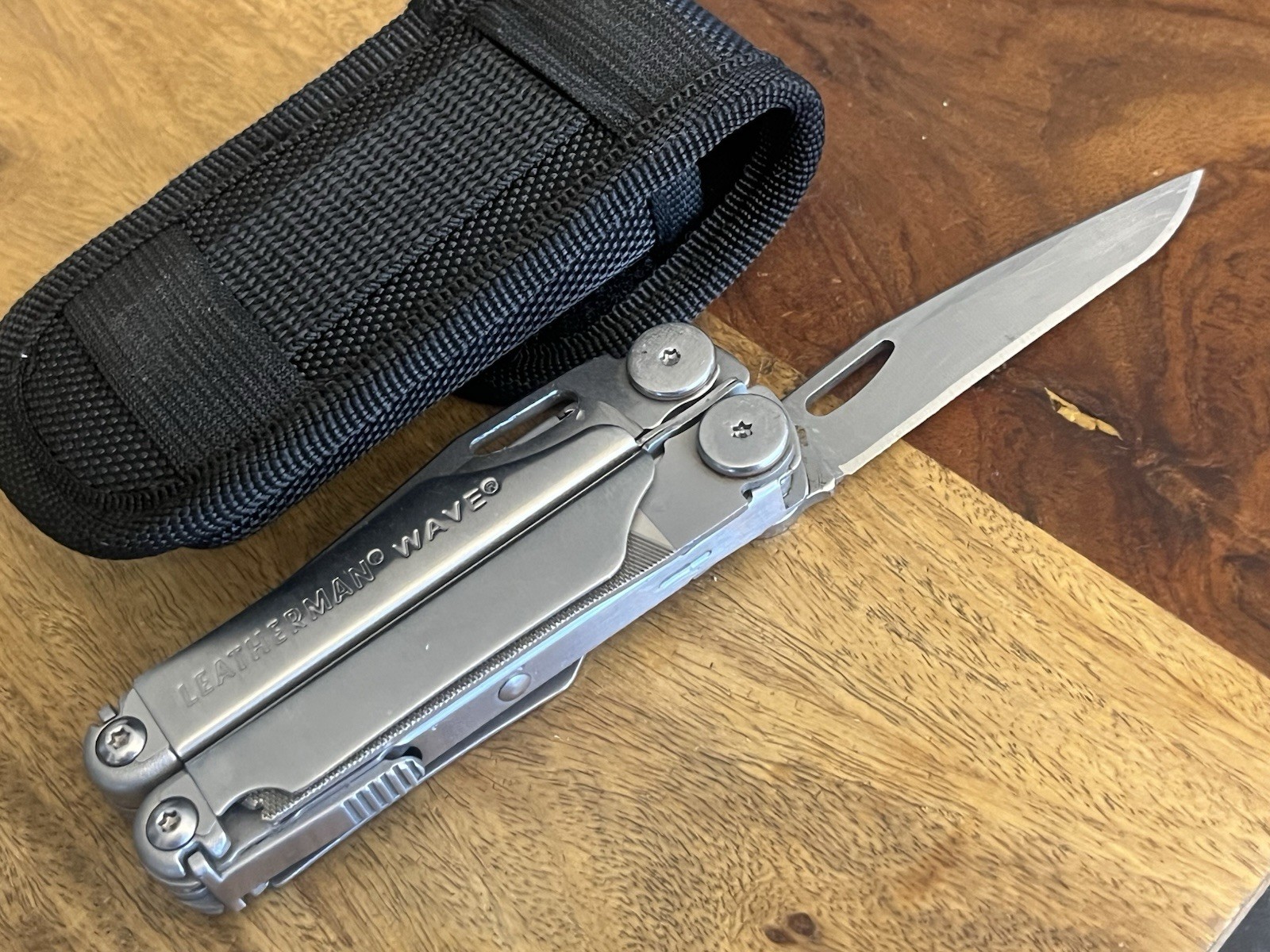 Leatherman Wave Multi-Tool Knife Great Condition!! w/New Sheath ~TASKCo