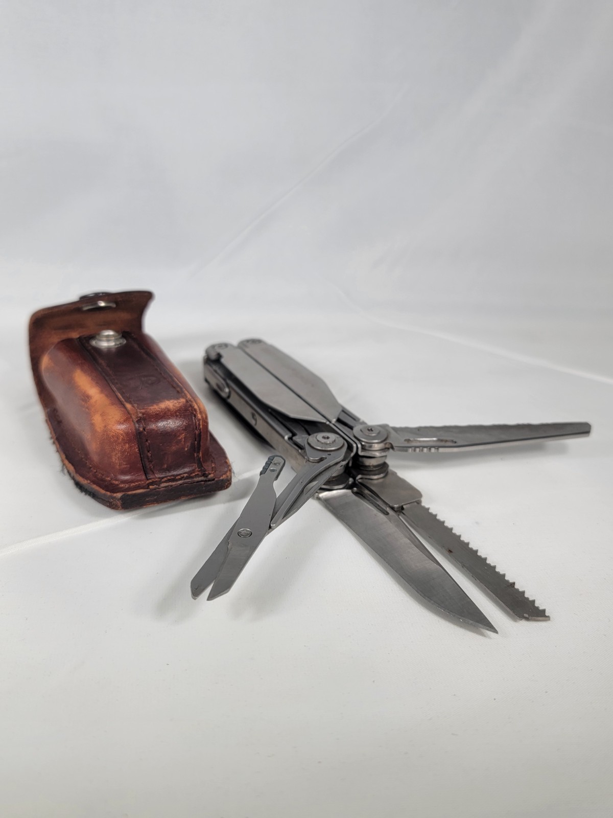 Leatherman Surge Multi Tool Stainless w/ Original High Quality Leather Sheath