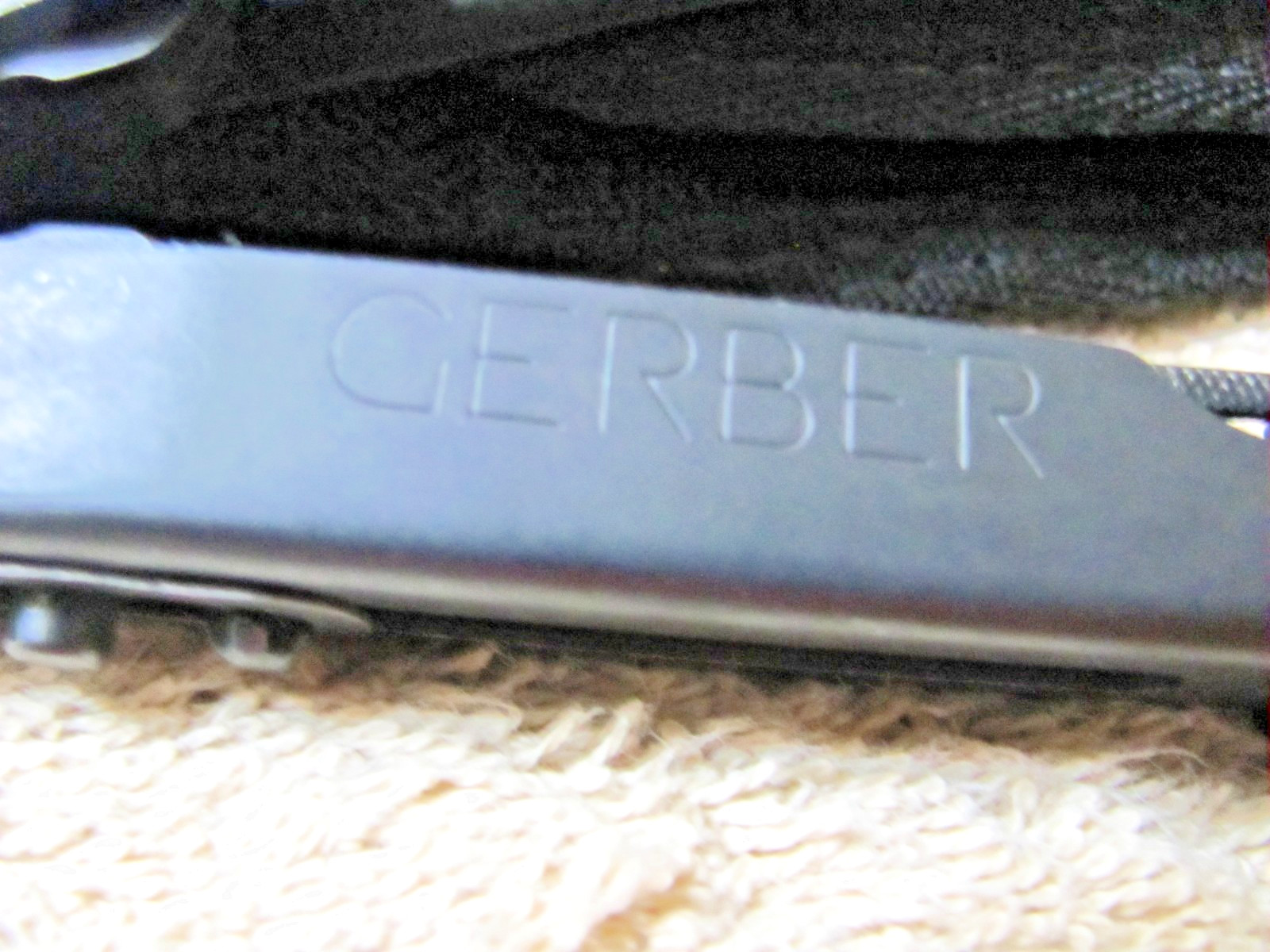 GERBER MULTI- PLIER POCKET TOOL, NEEDLE NOSE, TOOL LOCK, NEW, BLACK, 8 TOOLS, 1