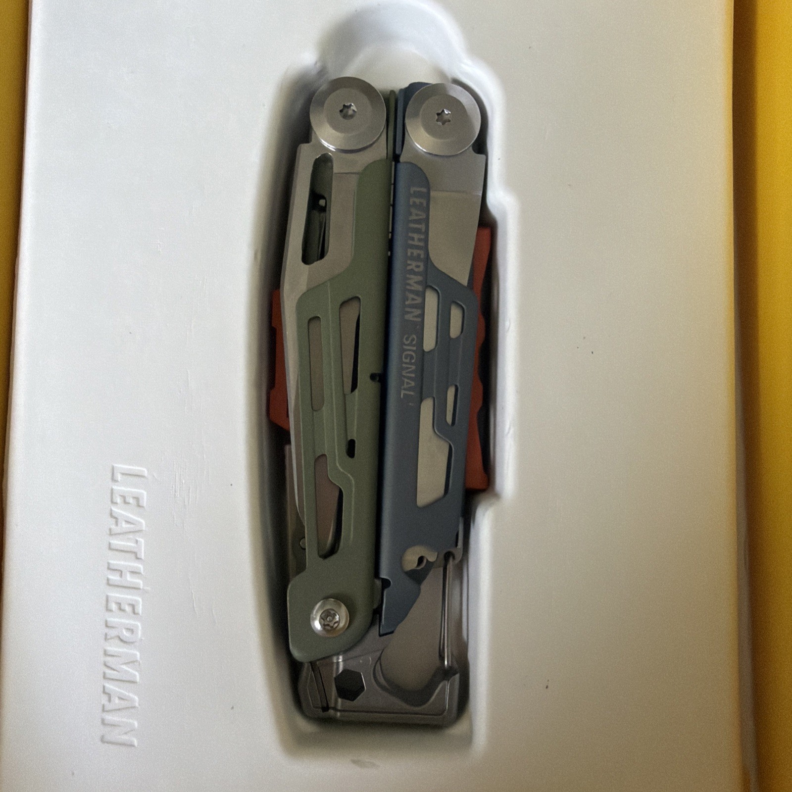 LEATHERMAN Signal 19-in-1 Tundrascape New – Open Box