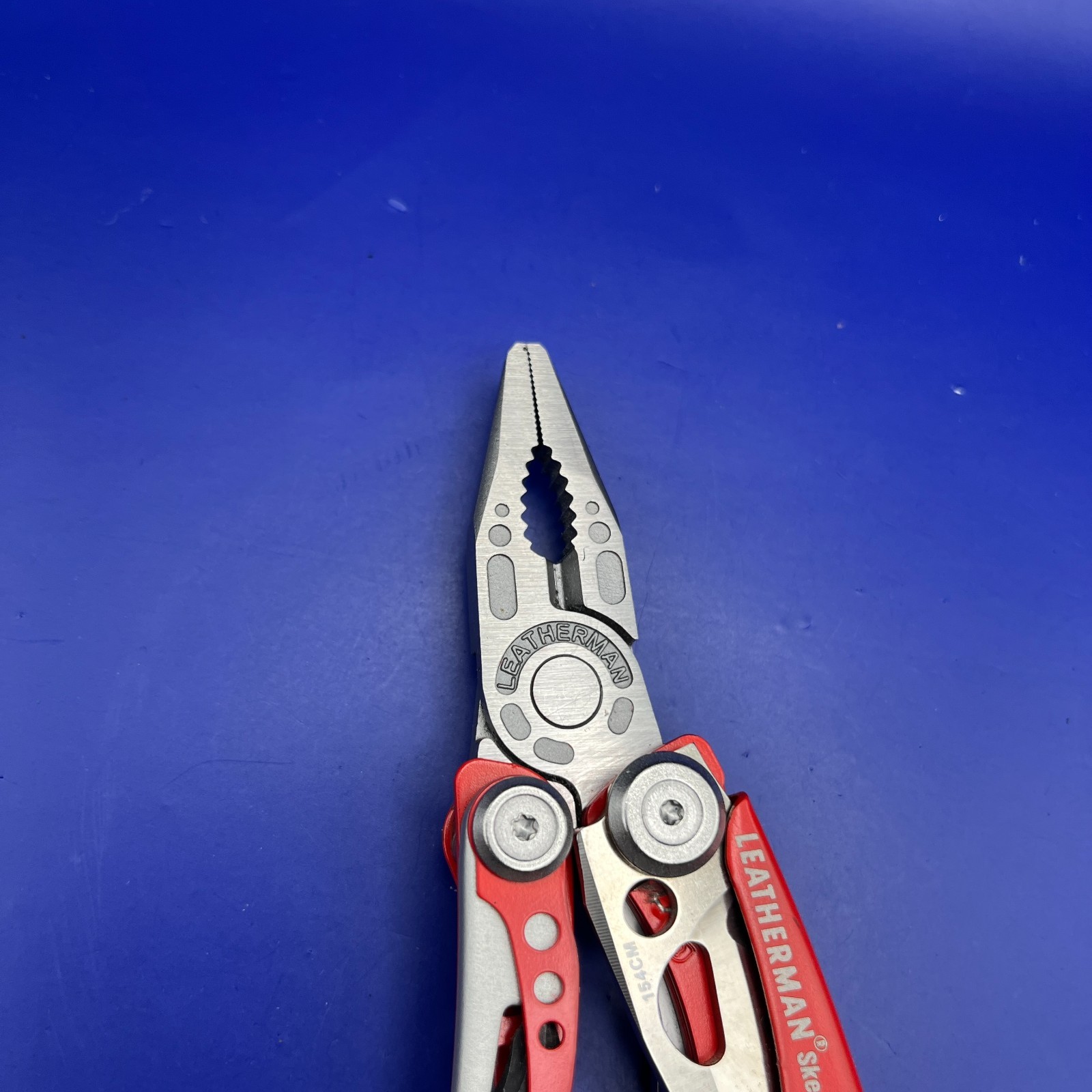 Leatherman Skeletool RX Multi-Tool 154CM Serrated, Rescue Glass Breaker Bit