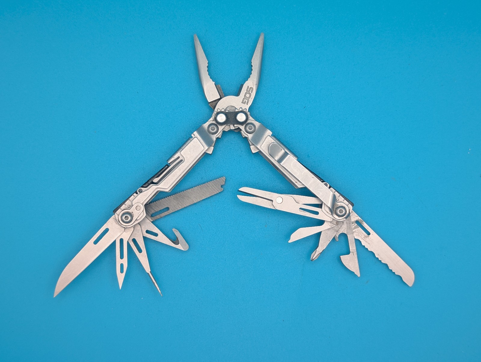 SOG PowerPint Tool Compact Lightweight Silver Multi-Tool!