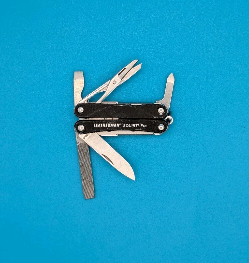 Leatherman SQUIRT PS4 Multi-Tool With Pliers Scissors Knife BLACK!