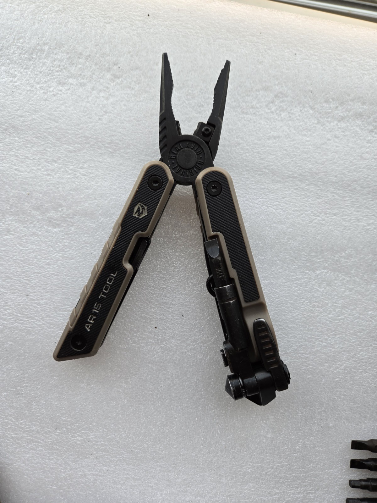 Real Avid Multi-Tool AR15 Hunting Rifle Tool Pliers Knife w/ Sheath