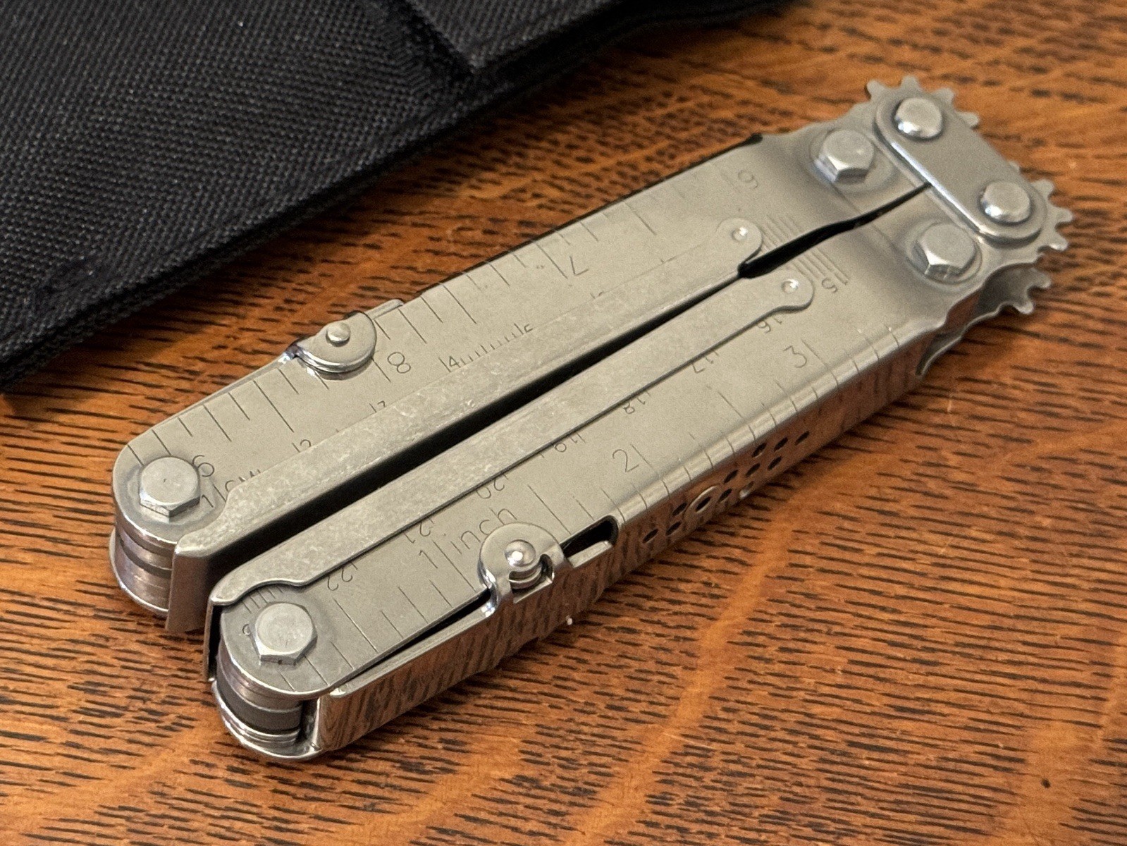 VINTAGE EARLY SOG POWER LOCK S60 UNUSED IN BOX/CASE MULTI TOOL KNIFE LYNNWOOD WA