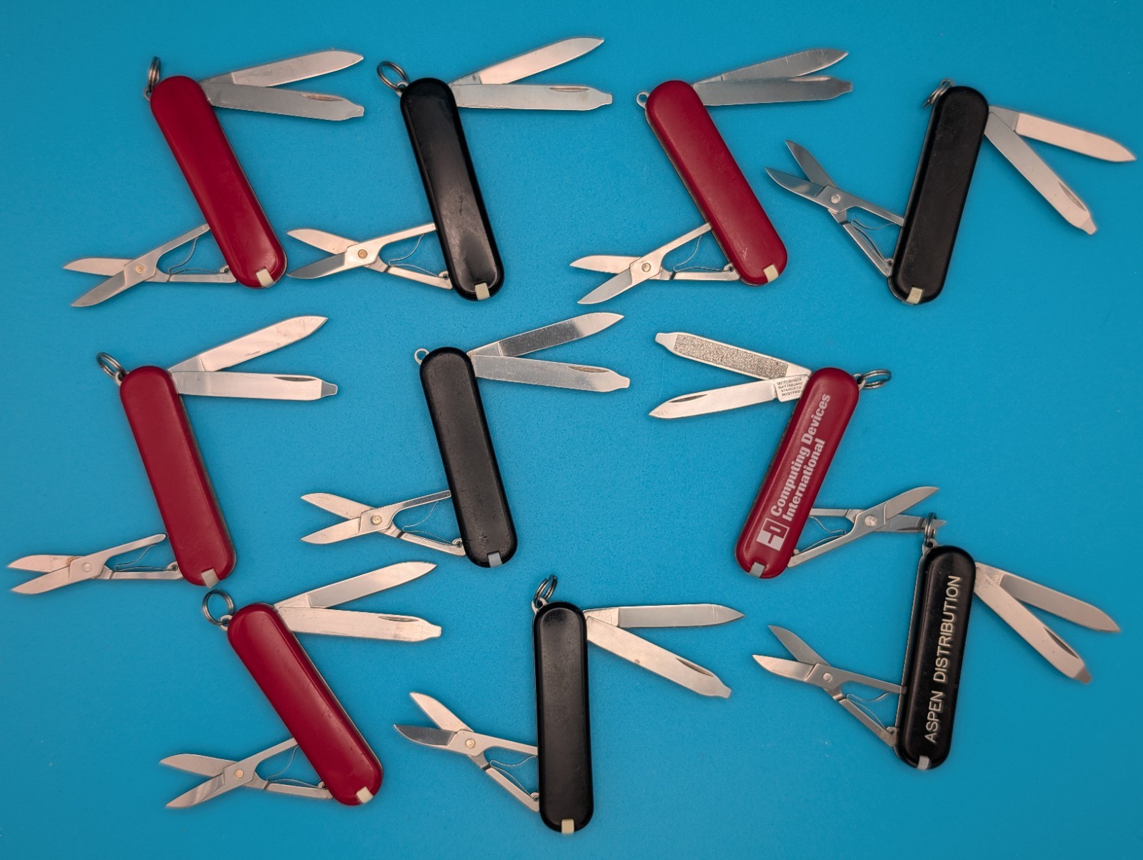 Lot of 10 Victorinox Classic Swiss Army Knife Multi Tools!