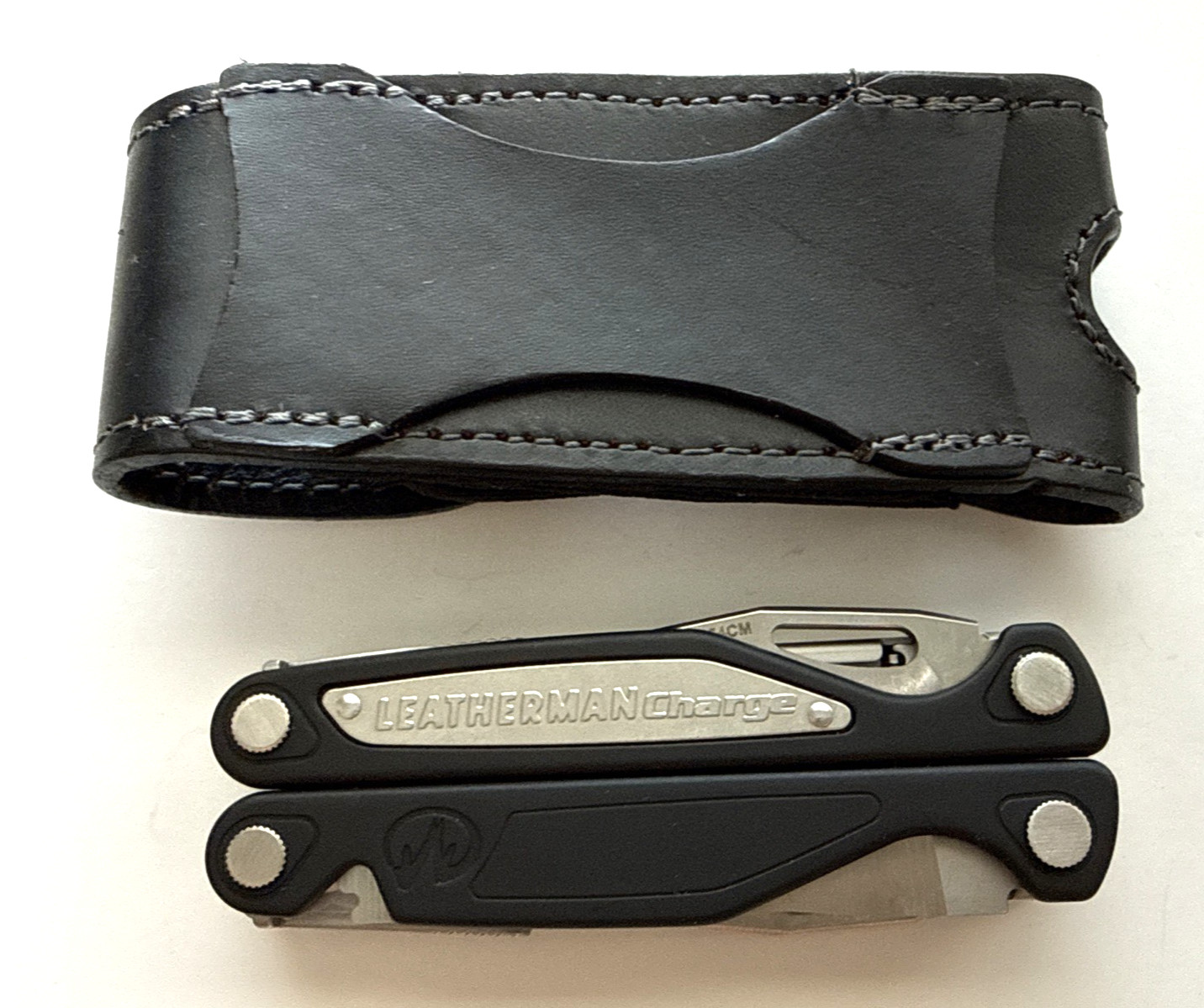 Leatherman Charge ALX Multi-Tool Premium Leather Sheath USA