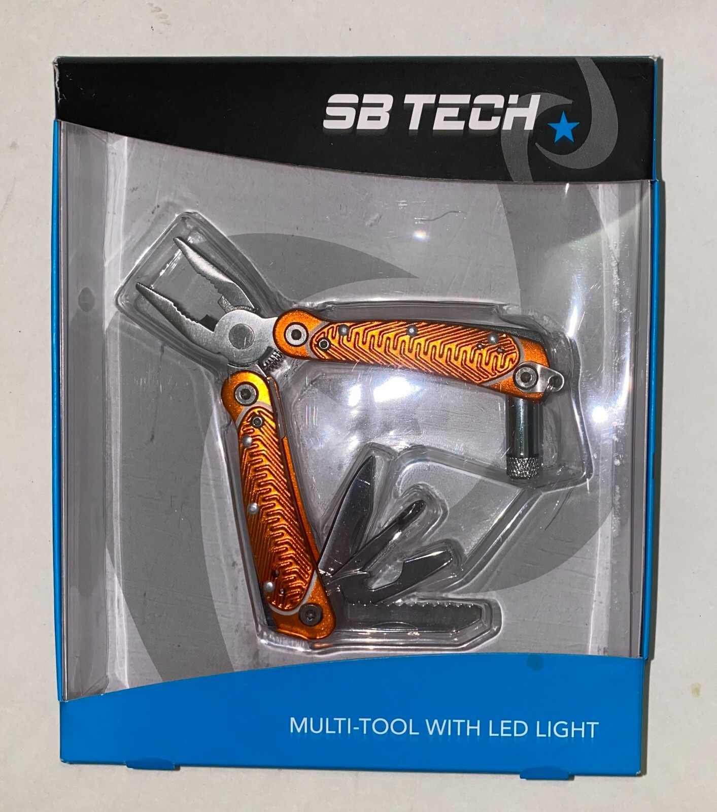 SB Tech Multi Tool with LED Light – New In Box