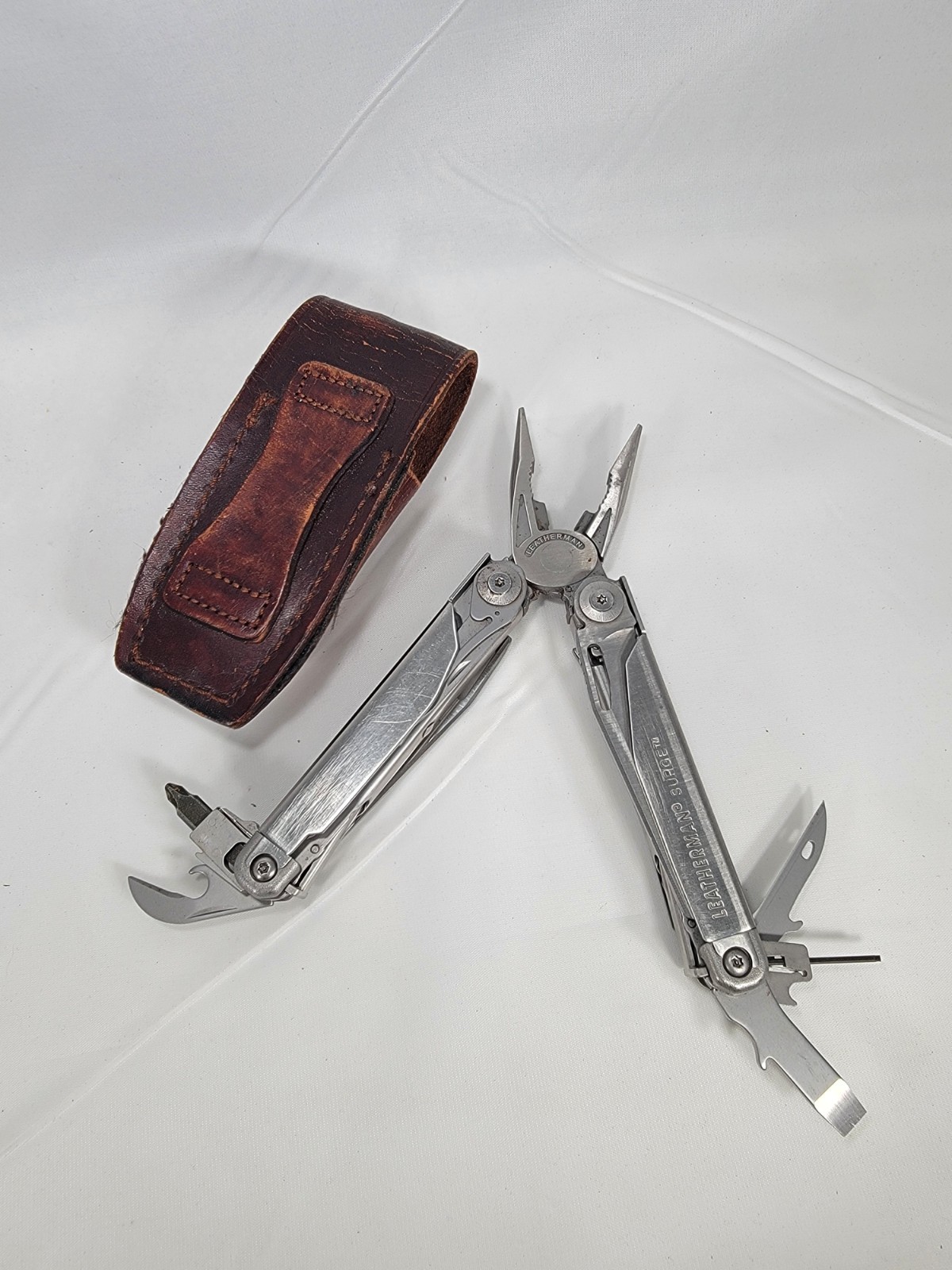 Leatherman Surge Multi Tool Stainless w/ Original High Quality Leather Sheath