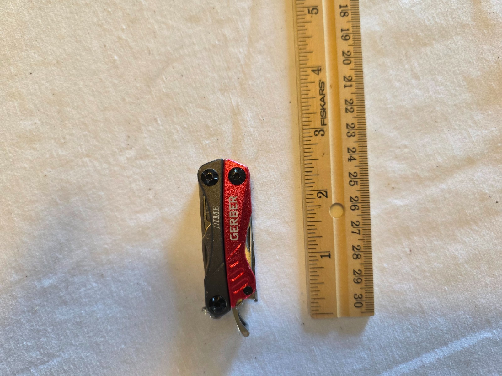 MT2601-019 – 4x Gerber Mini Multi-Tools + Case Free Shipping Used
