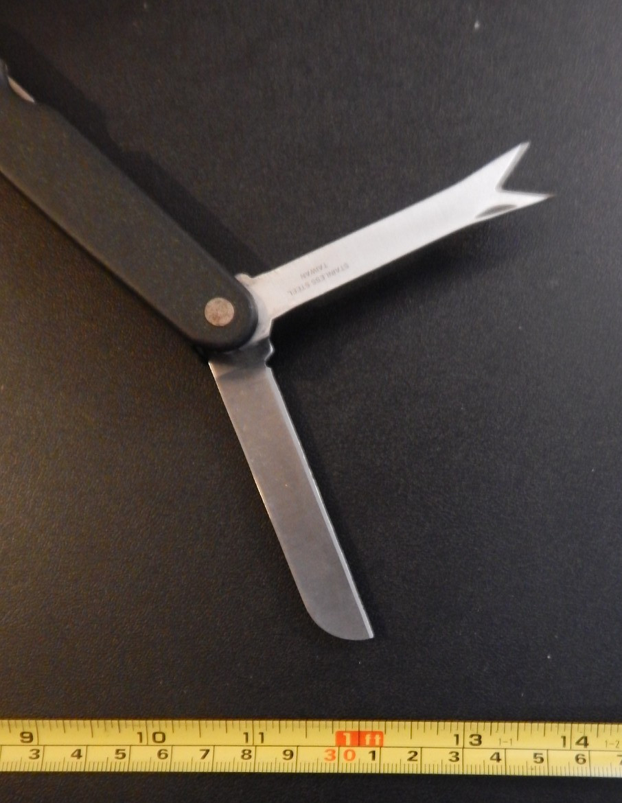Stanley Folding Shears & Multi-Tool – (74-438)