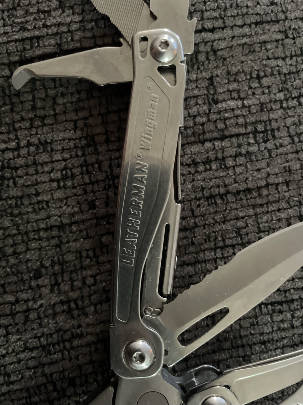LEATHERMAN MULTI TOOL – WINGMAN