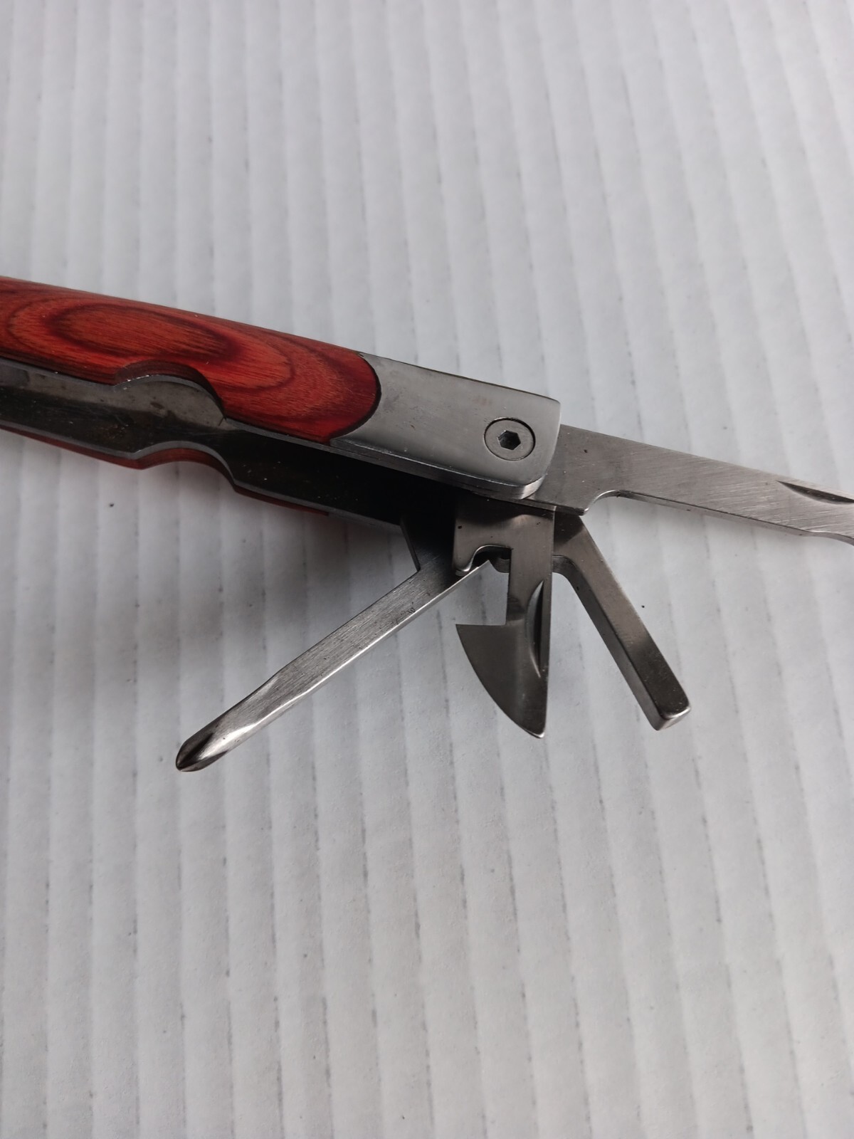 Winchester #2CR Wood Grain Multi-Tool Pliers Saw Screwdriver Can Opener And More