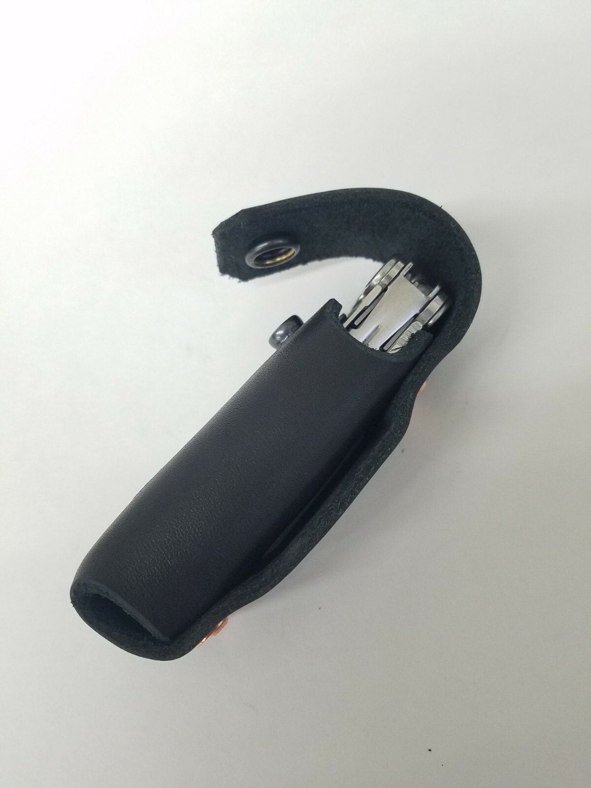 BLACK Leather Sheath for Leatherman WAVE. Riveted Design. Hiddin Leather. U.S.A.