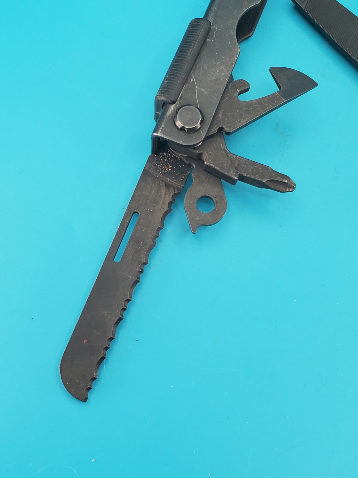 Gerber MP600 Black Oxide Multi-Tool Needle Nose Pliers! With Sheath!