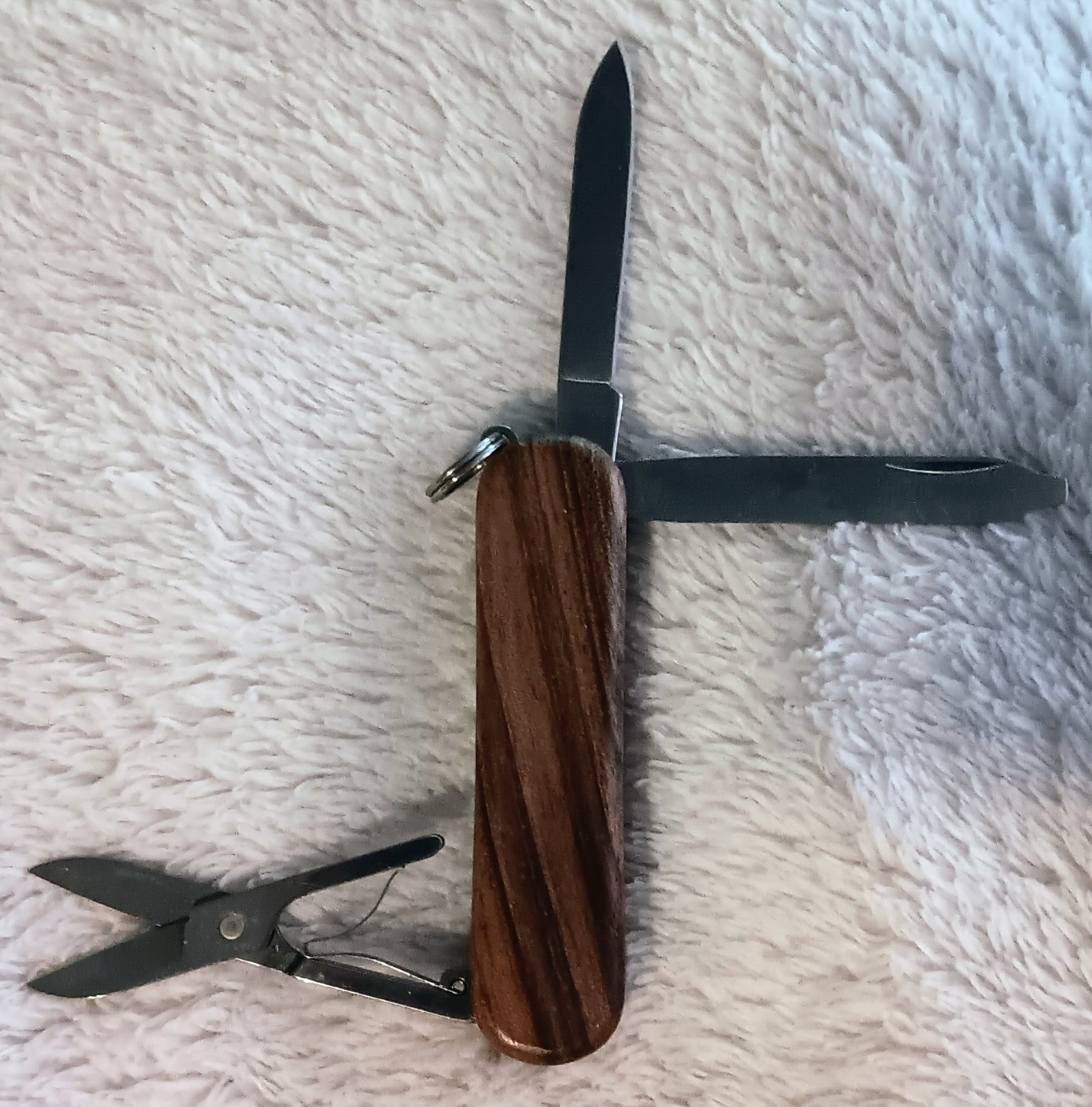 Victorinox Swiss Army Classic SD Wood Multi-Tool Scissors/File 2.25″