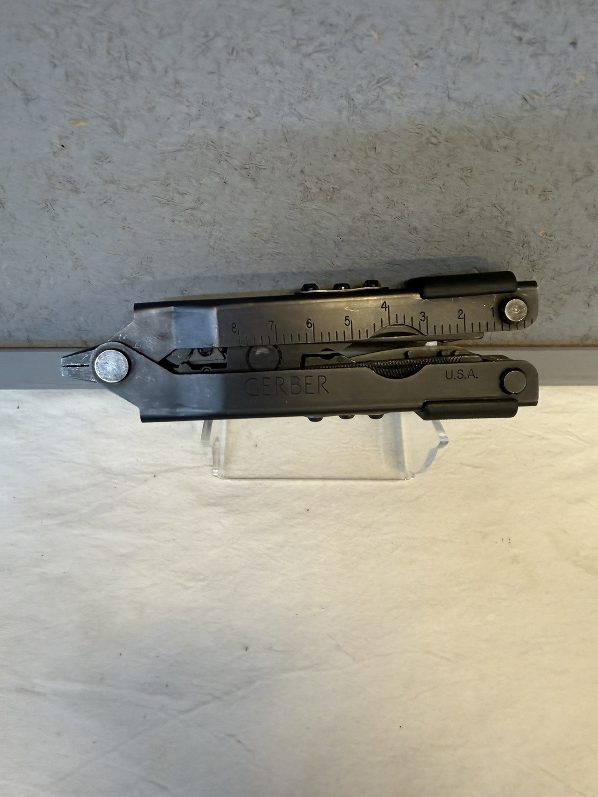 Gerber Multi-Tool / Black Oxide / Knife, File, Pliers, Bottle Opener, More / USA