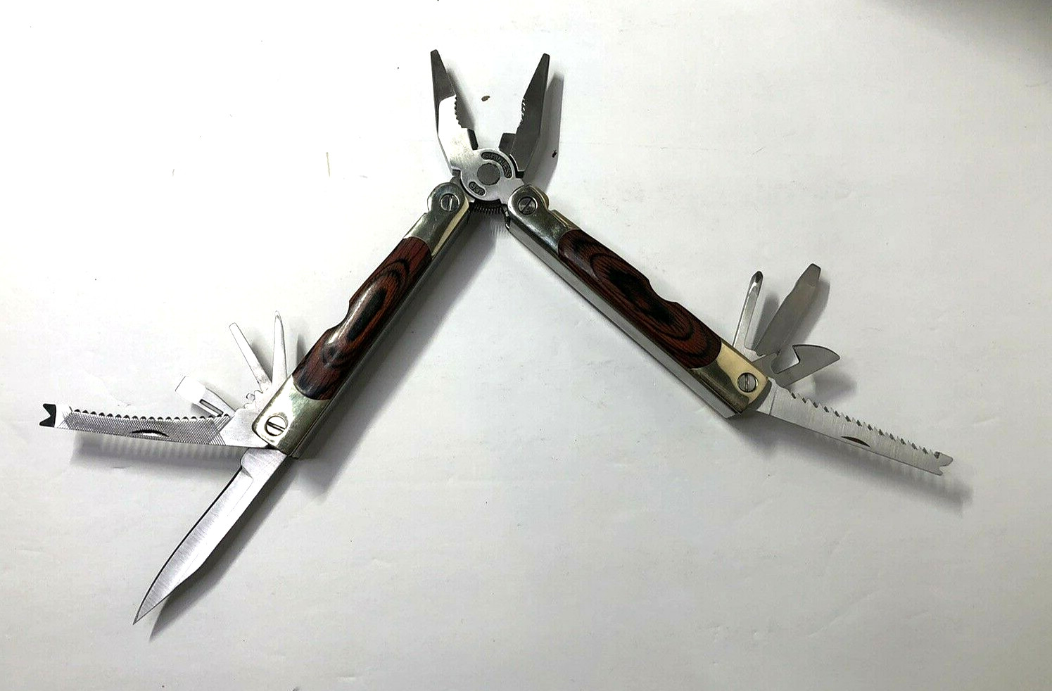 Appalachian Trail Multi-Tool 18-1 Tool – Stainless Steel Wood inlay – Sheath