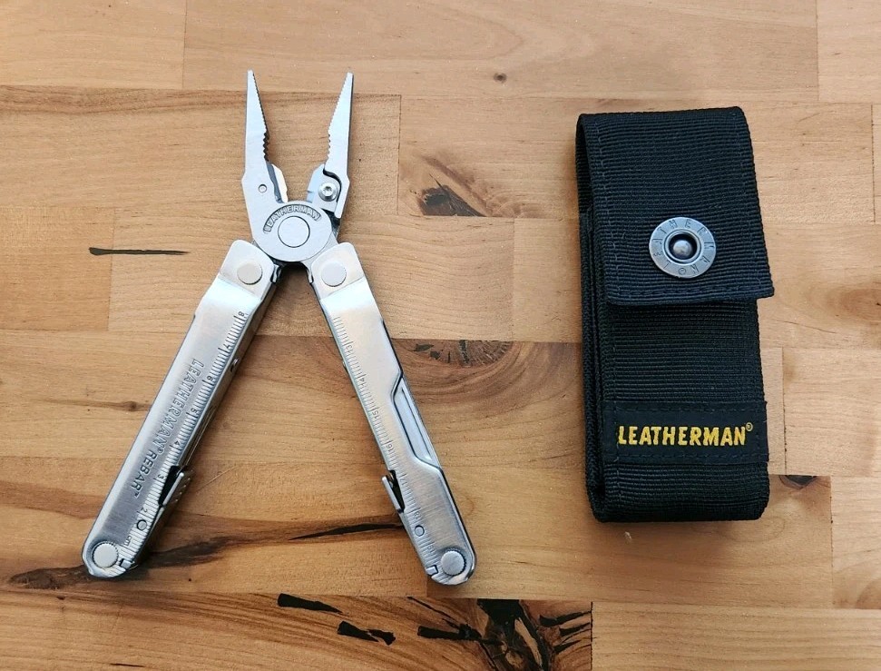 Leatherman REBAR Multi-Tool, Knife, Pliers, Saw w/ Sheath Stainless – New G91