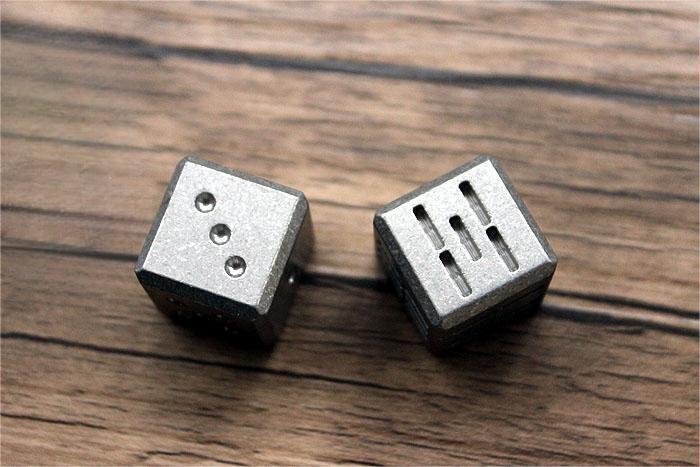 1PC Solid TC4 Titanium Dice EDC Toy Bar Entertainment Reusable Metal Ice Cube