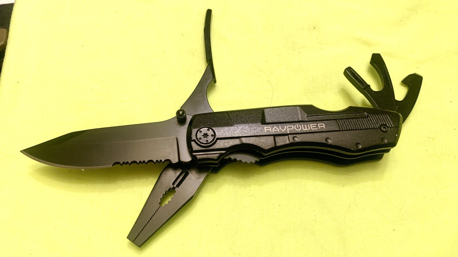New RavPower Multi tool No Box Full Size Blade And Pliers