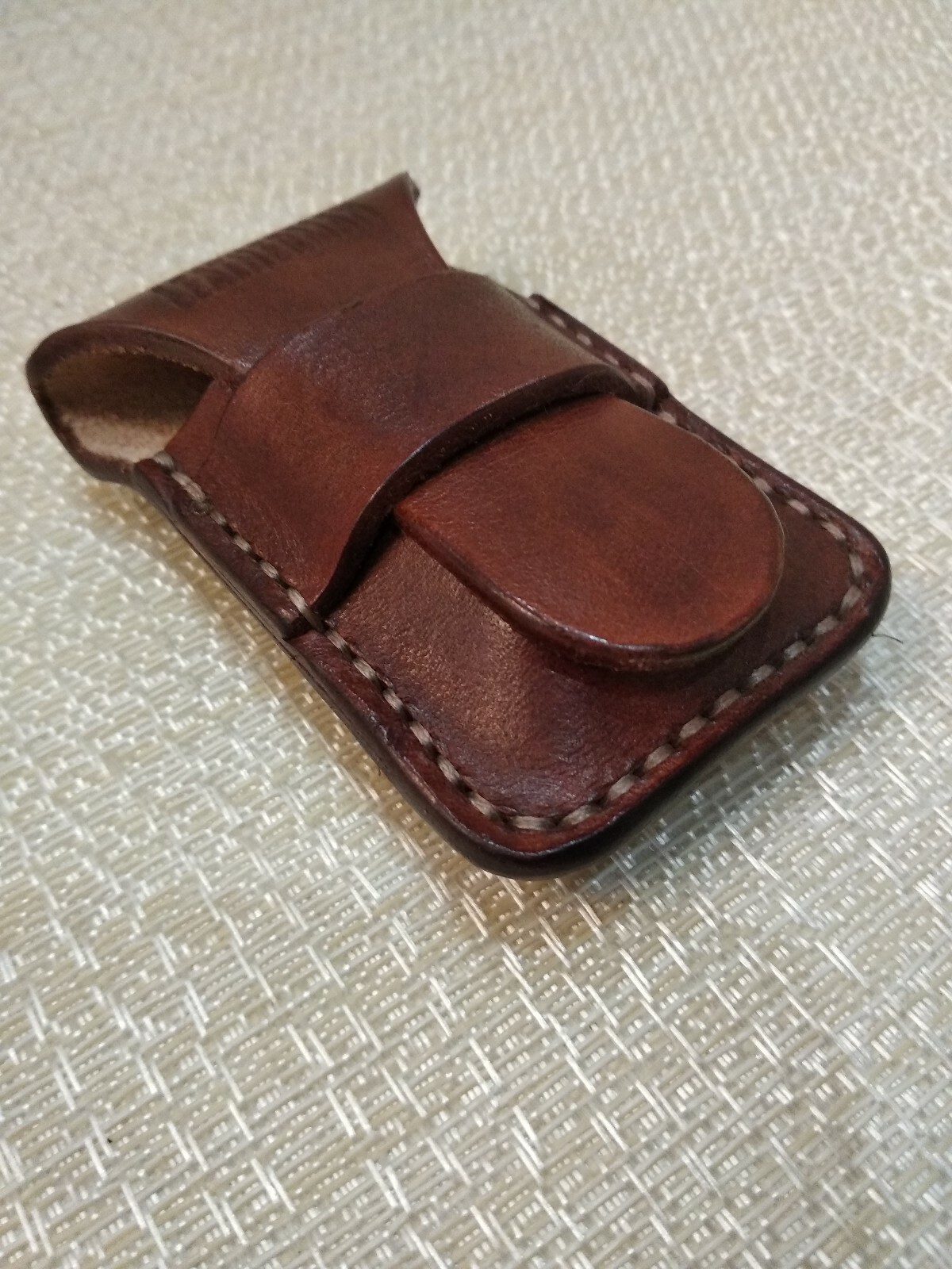 Handmade leather case for the Leatherman Squirt