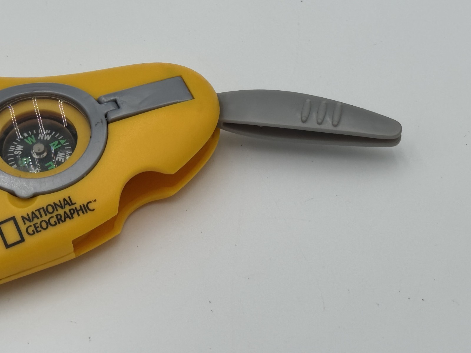 2002 National Geographic Society Carabiner Clip Compass Light Tweezers Outdoors