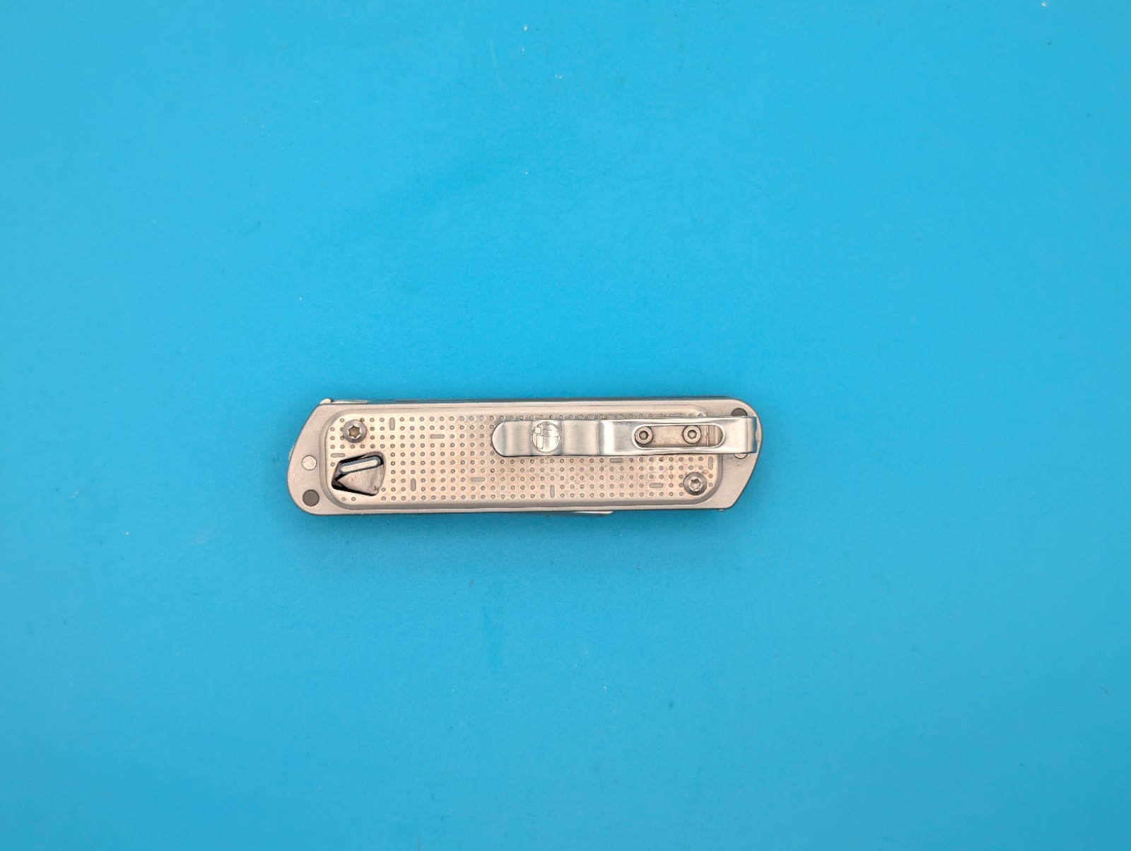 Leatherman FREE T4 Pocket Knife Multi-tool! Stainless! RETIRED!
