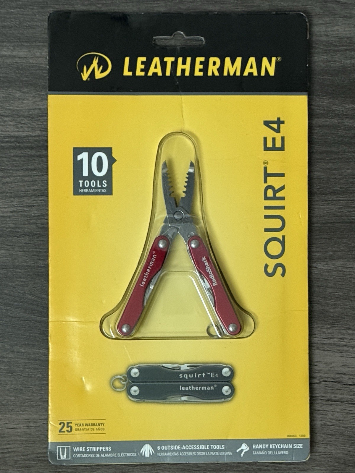 Leatherman Squirt E4 Radioshack Inferno Red Multitool