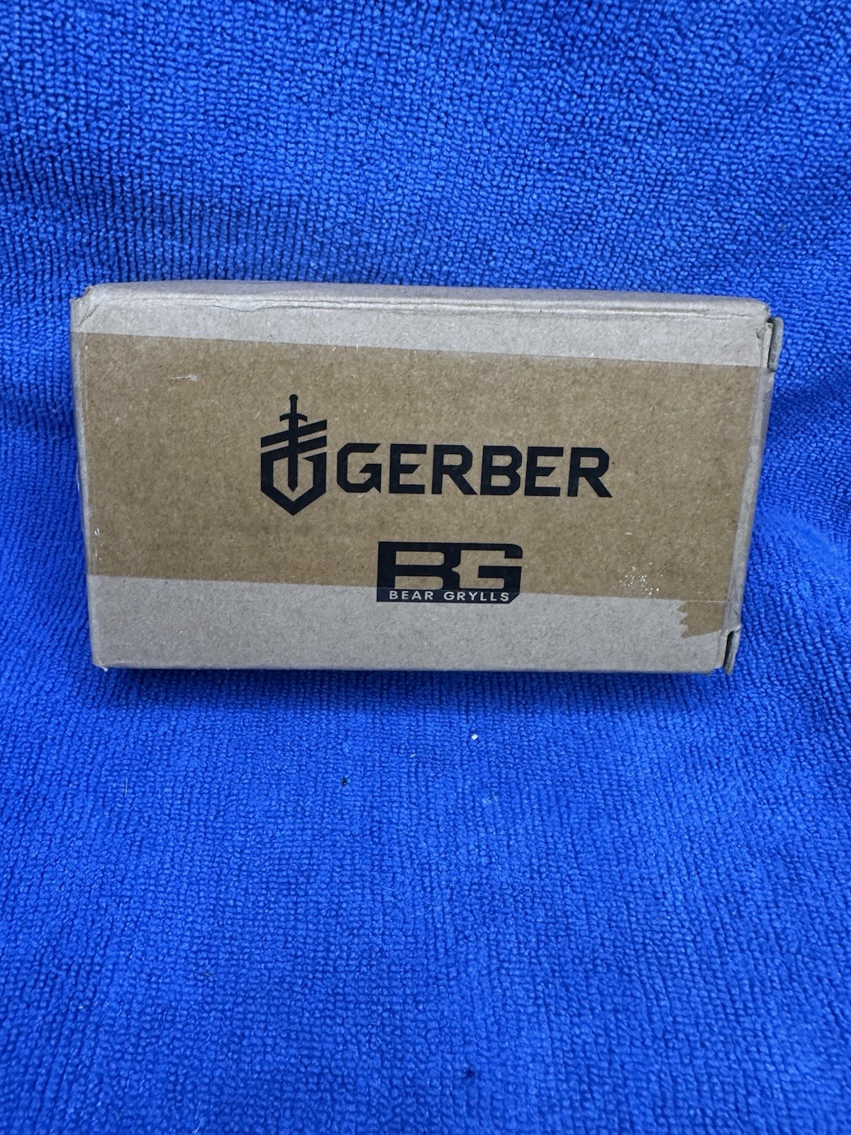 Bear Grylls Gerber Multi Tool Brand New w/ Pocket Guide And Bits