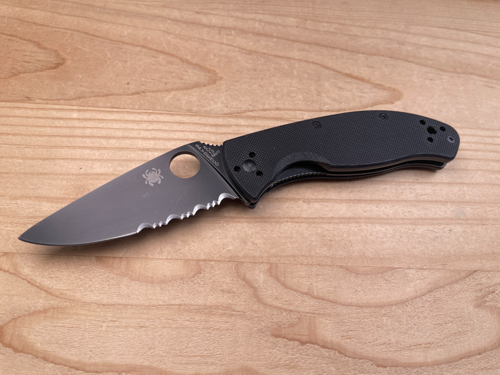 Spyderco Tenacious Folding Pocket Knife 8Cr13MoV Black Partially Serrated Blade
