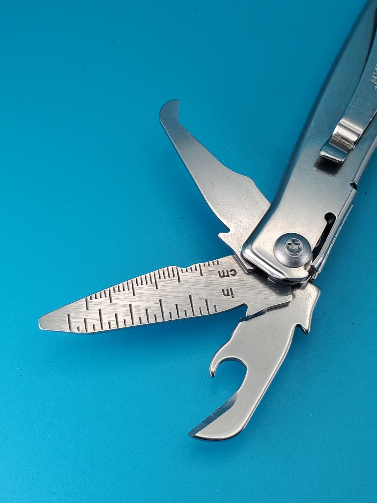 Leatherman Rev 3.8″ Multi-Tool, Stainless! USAA