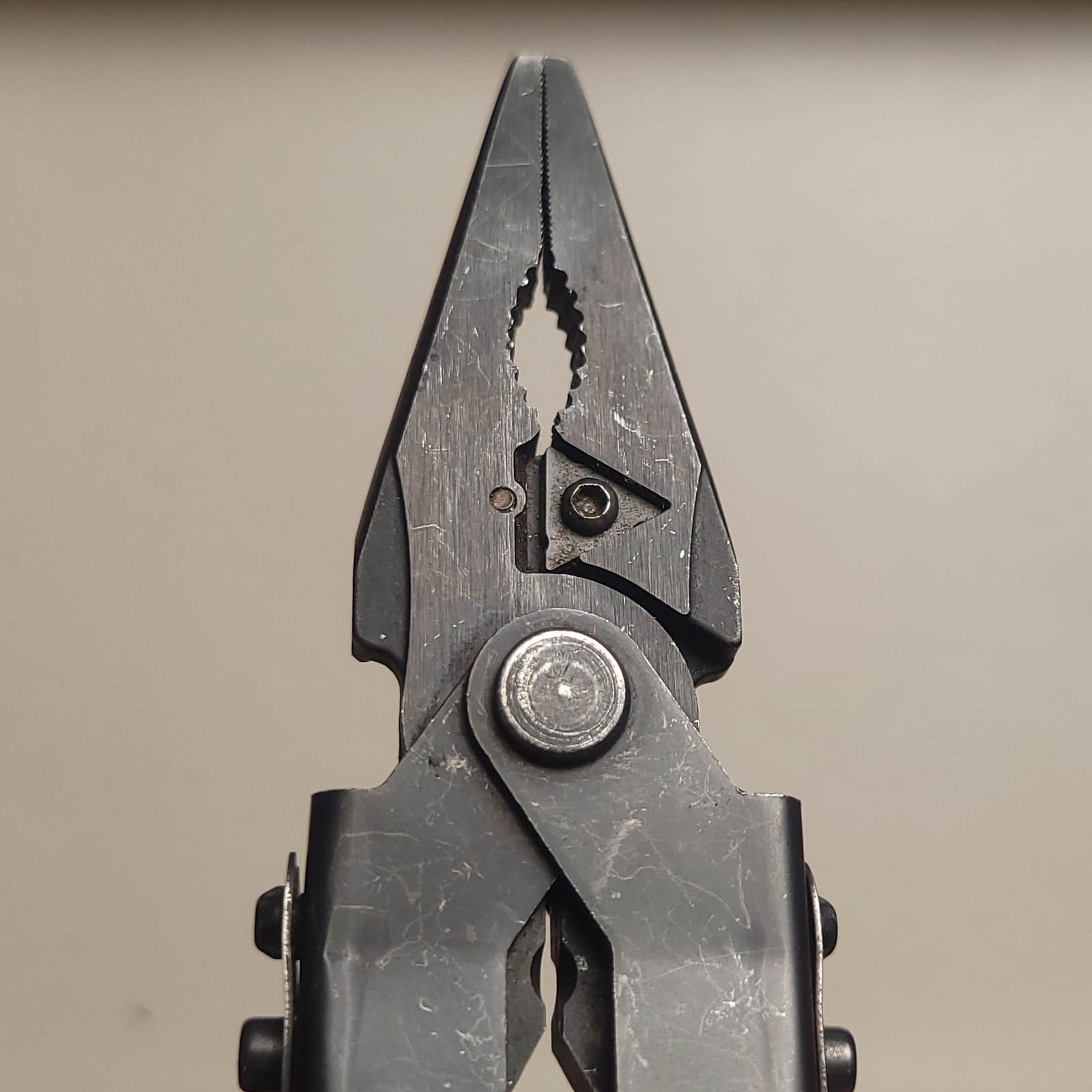 Gerber MP600 Multi Tool Black Oxide Multi-Plier Pocket Knife Pliers EDC